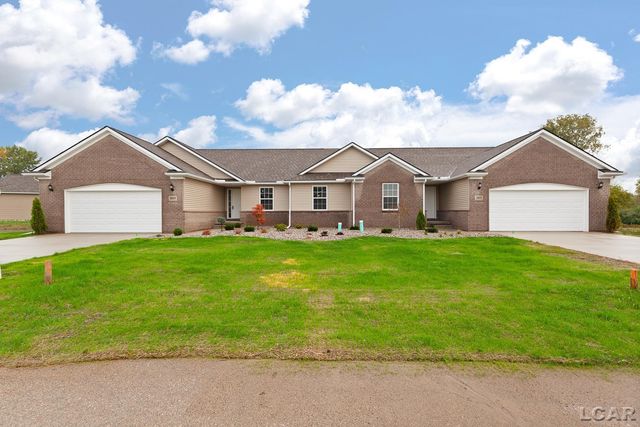 2819 Eunice Circle, Adrian, MI 49221