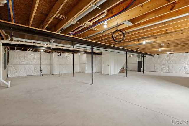 2819 Eunice Circle, Adrian, MI 49221