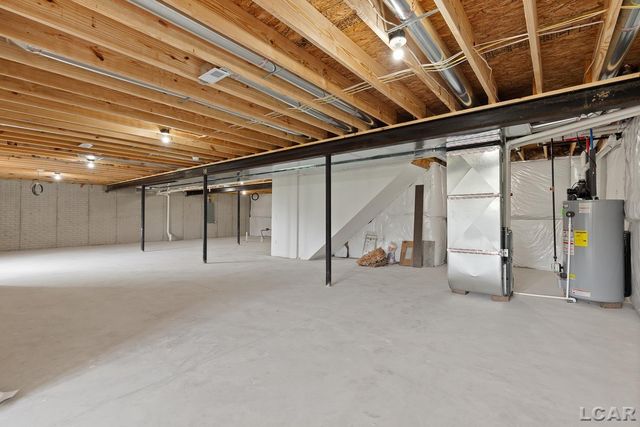 2819 Eunice Circle, Adrian, MI 49221