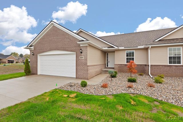 2819 Eunice Circle, Adrian, MI 49221