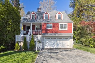 10 E Brookside Drive, Larchmont, NY 10538