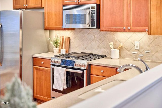 208 Callum Place, Cary, NC 27519