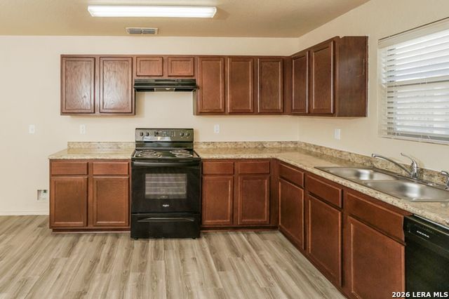 8918 Gerald Ohara, San Antonio, TX 78221