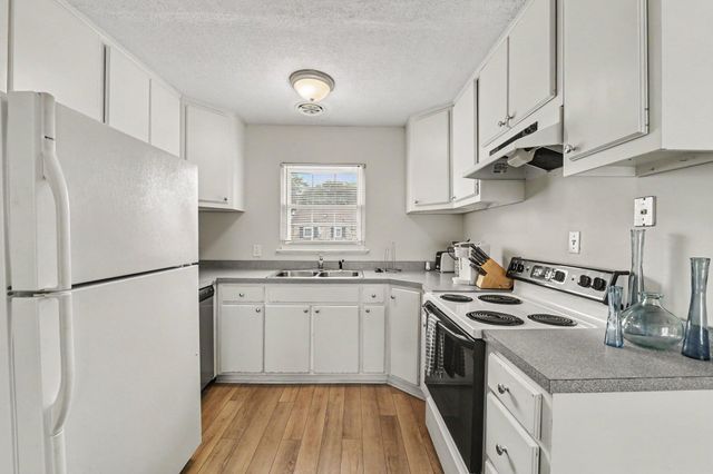 874 Colony B27, Charleston, SC 29407