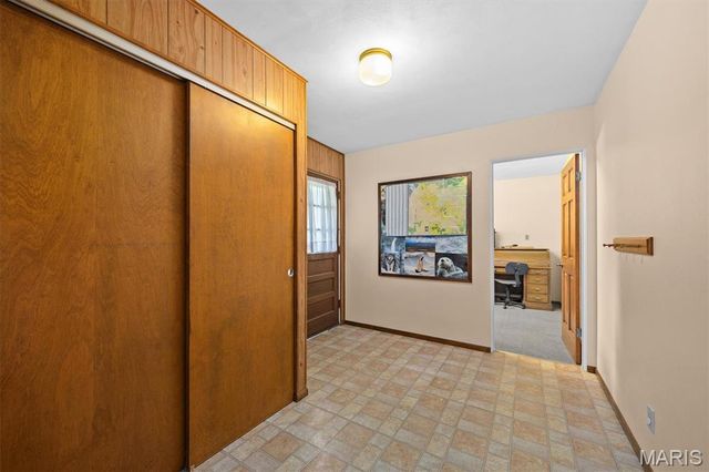 213 Warrensburg Drive, Belleville, IL 62223