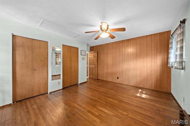 213 Warrensburg Drive, Belleville, IL 62223