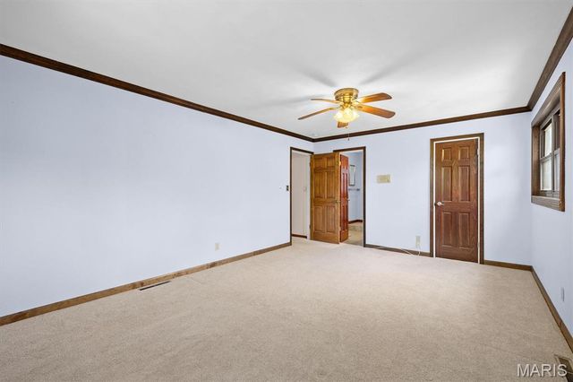 213 Warrensburg Drive, Belleville, IL 62223