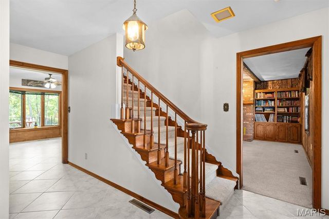 213 Warrensburg Drive, Belleville, IL 62223