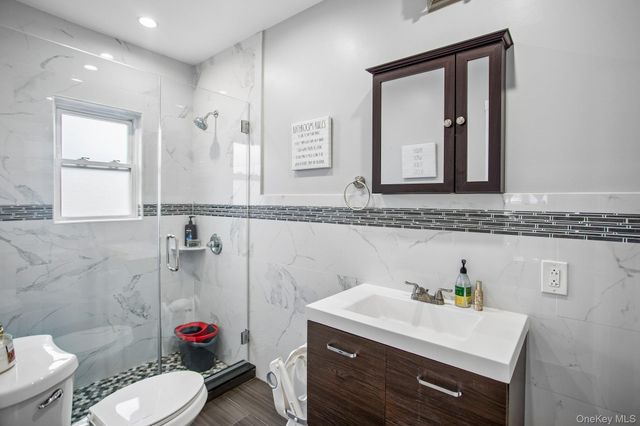 296 Milburn Avenue, Baldwin Harbor, NY 11510