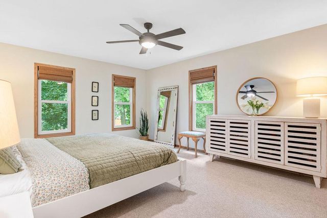 1703 Bark River DRIVE, Hartland, WI 53029