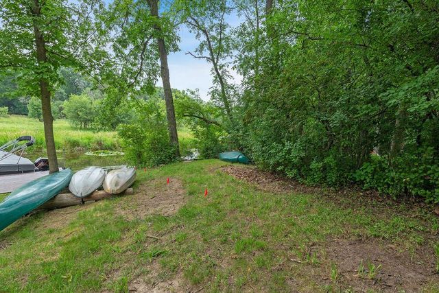 1703 Bark River DRIVE, Hartland, WI 53029