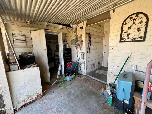 11118 W Missouri Avenue, Youngtown, AZ 85363