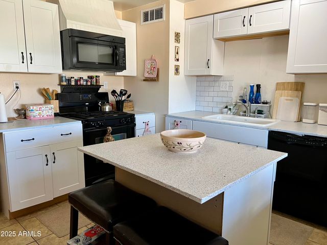 11118 W Missouri Avenue, Youngtown, AZ 85363