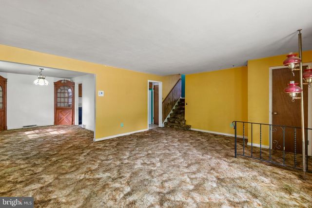 621 BOB WHITE RD, Wayne, PA 19087