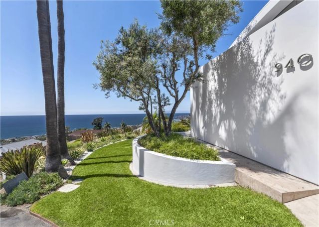 940 Summit Drive, Laguna Beach, CA 92651