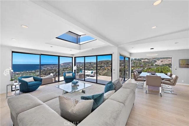 940 Summit Drive, Laguna Beach, CA 92651