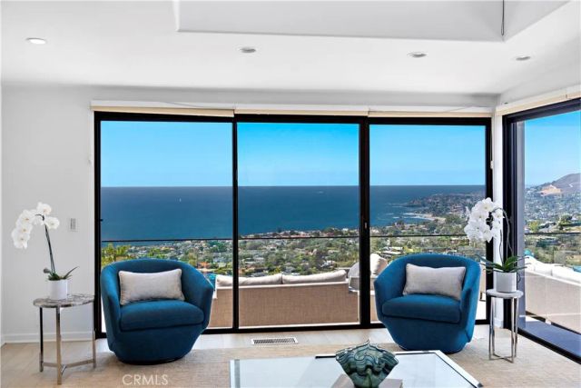 940 Summit Drive, Laguna Beach, CA 92651