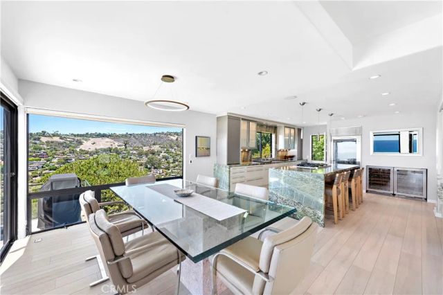 940 Summit Drive, Laguna Beach, CA 92651