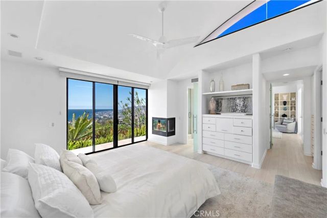 940 Summit Drive, Laguna Beach, CA 92651