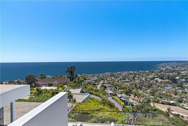 940 Summit Drive, Laguna Beach, CA 92651