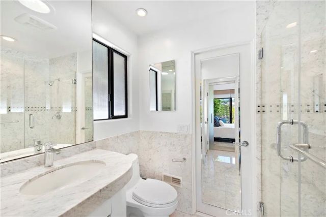940 Summit Drive, Laguna Beach, CA 92651