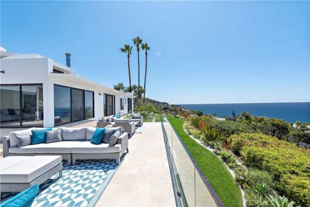 940 Summit Drive, Laguna Beach, CA 92651