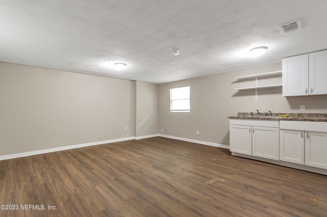 7150 NATAL Avenue, Jacksonville, FL 32254