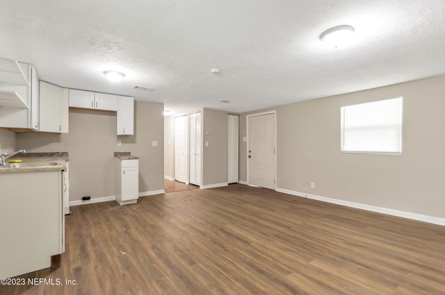 7150 NATAL Avenue, Jacksonville, FL 32254