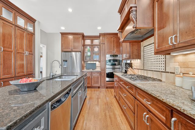 6040 Manor Pl, Brentwood, TN 37027