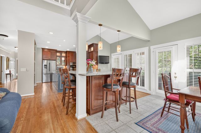 6040 Manor Pl, Brentwood, TN 37027