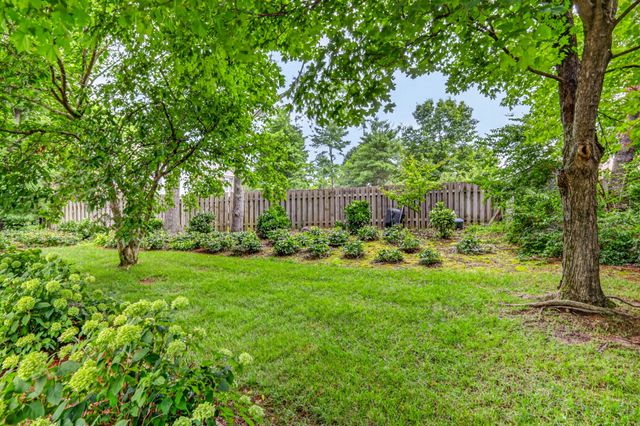 6040 Manor Pl, Brentwood, TN 37027