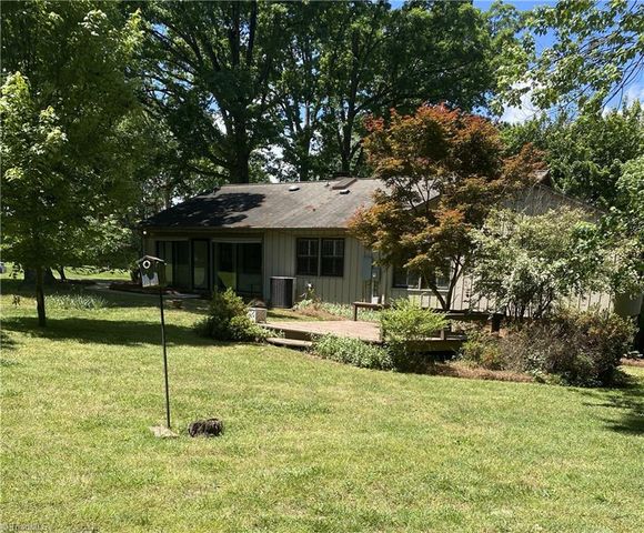 1229 Woodbrook Drive, Kernersville, NC 27284