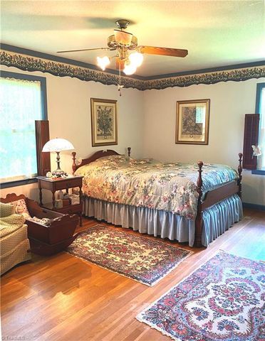 1229 Woodbrook Drive, Kernersville, NC 27284