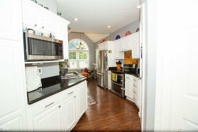 1034 Fallway Drive, Shelbyville, IN 46176