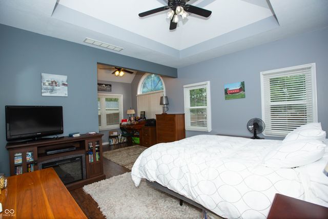 1034 Fallway Drive, Shelbyville, IN 46176