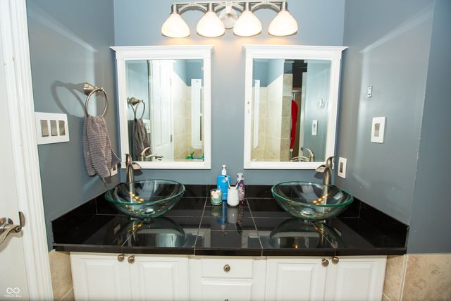 1034 Fallway Drive, Shelbyville, IN 46176