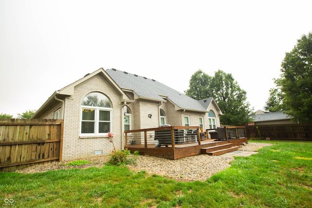 1034 Fallway Drive, Shelbyville, IN 46176