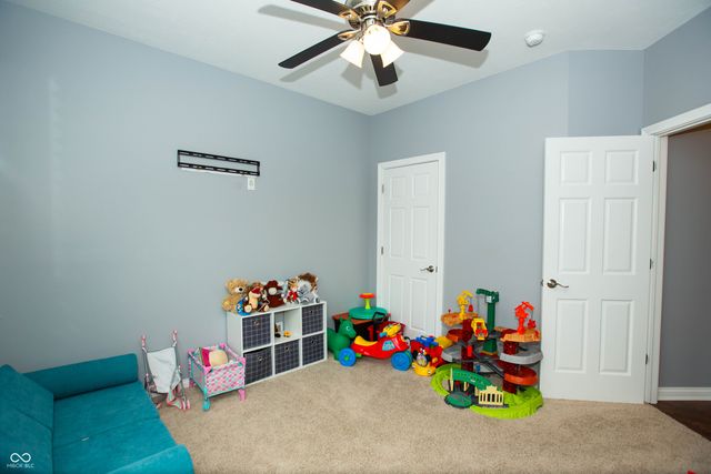 1034 Fallway Drive, Shelbyville, IN 46176