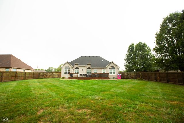 1034 Fallway Drive, Shelbyville, IN 46176