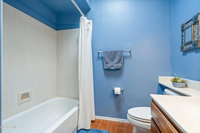 6486 N Sun Bluff Drive, Tucson, AZ 85704