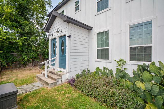 2018 Fulton Street 2, Houston, TX 77009