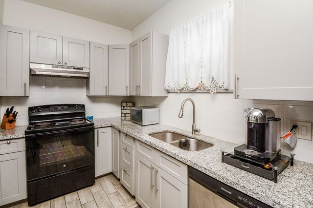2018 Fulton Street 2, Houston, TX 77009