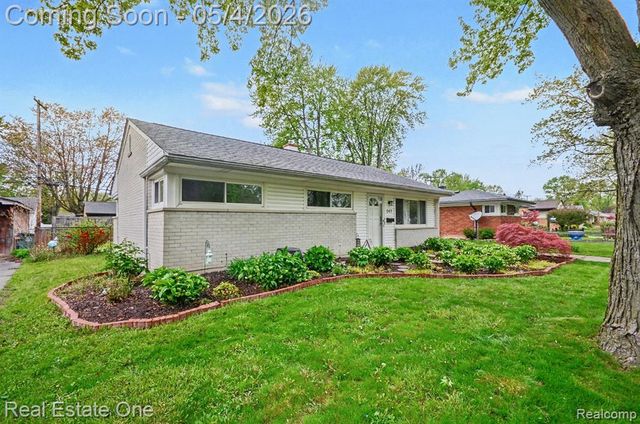 247 Kenyon Drive, Troy, MI 48083