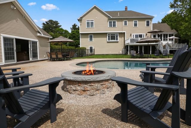 8 Turner Drive, North Reading, MA 01864