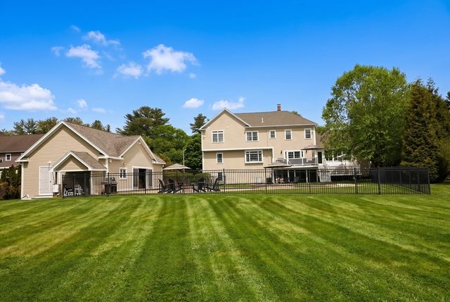 8 Turner Drive, North Reading, MA 01864