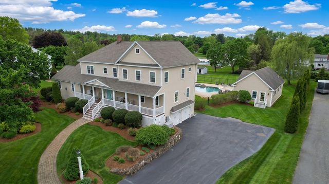 8 Turner Drive, North Reading, MA 01864