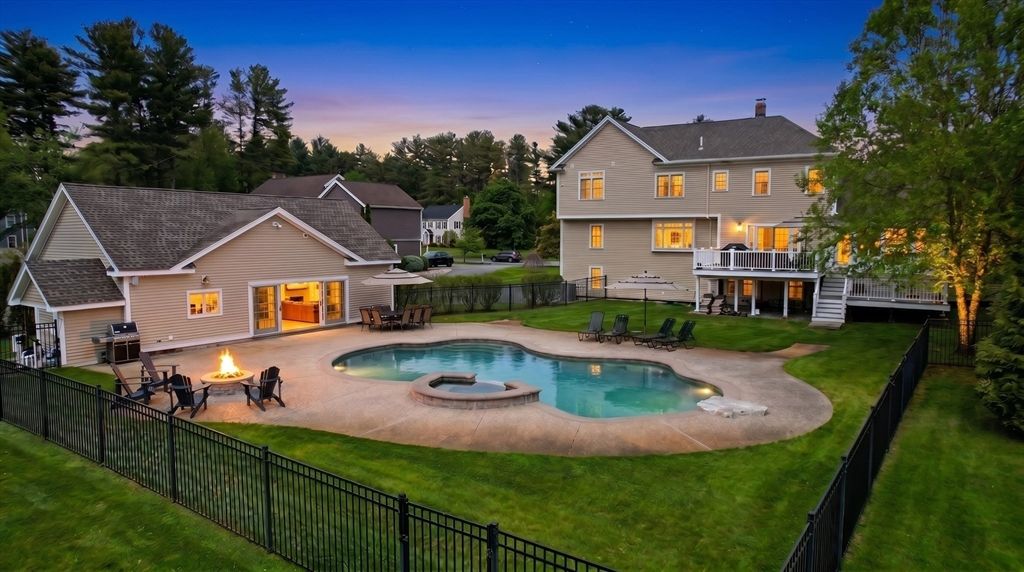 8 Turner Drive, North Reading, MA 01864