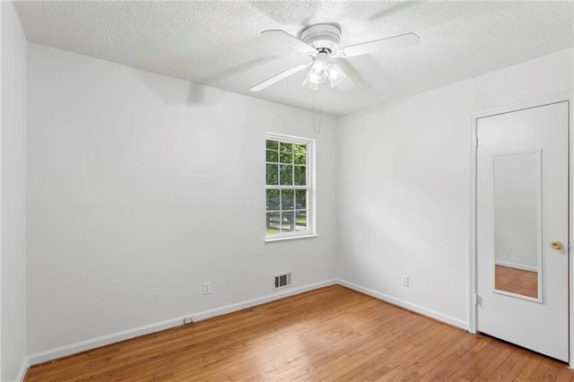 31 Trina Avenue NE, Kennesaw, GA 30144