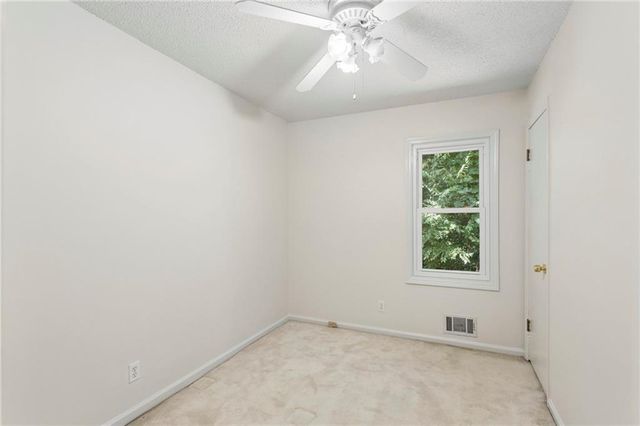 31 Trina Avenue NE, Kennesaw, GA 30144