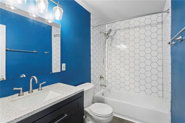 31 Trina Avenue NE, Kennesaw, GA 30144